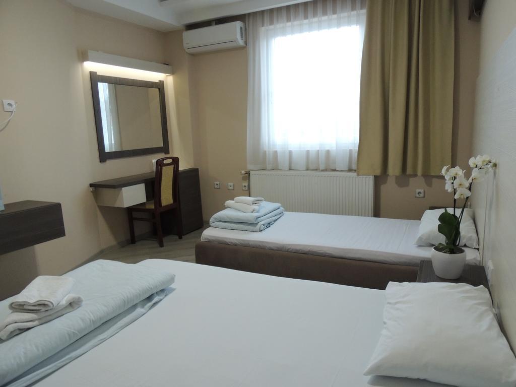 Guest House Dabi Kruševac Eksteriør billede